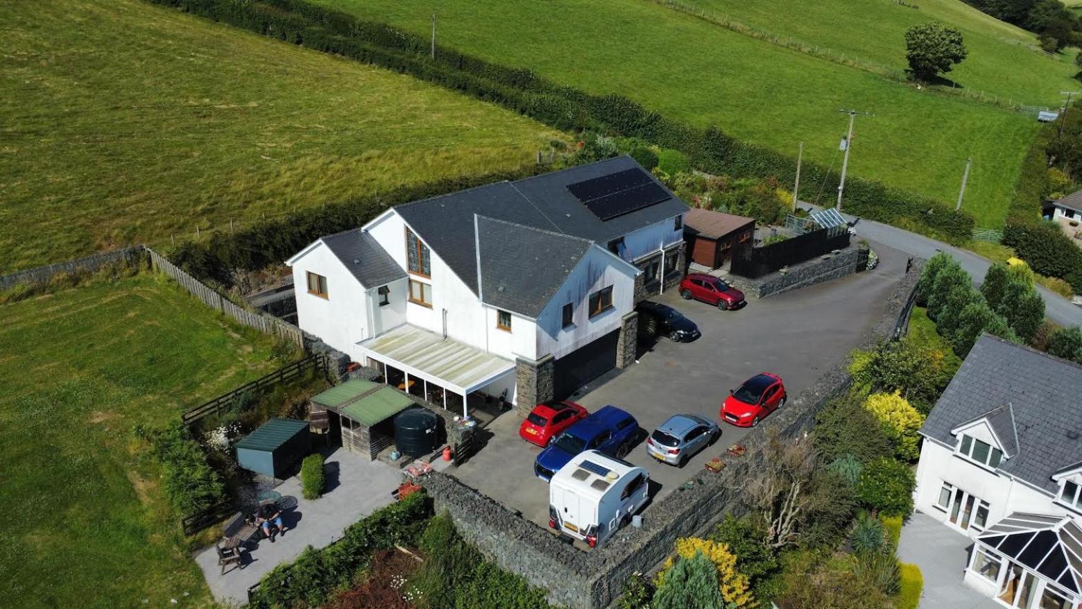 Llanfihangel-y-Creuddyn Y Grange B&B 외부 사진