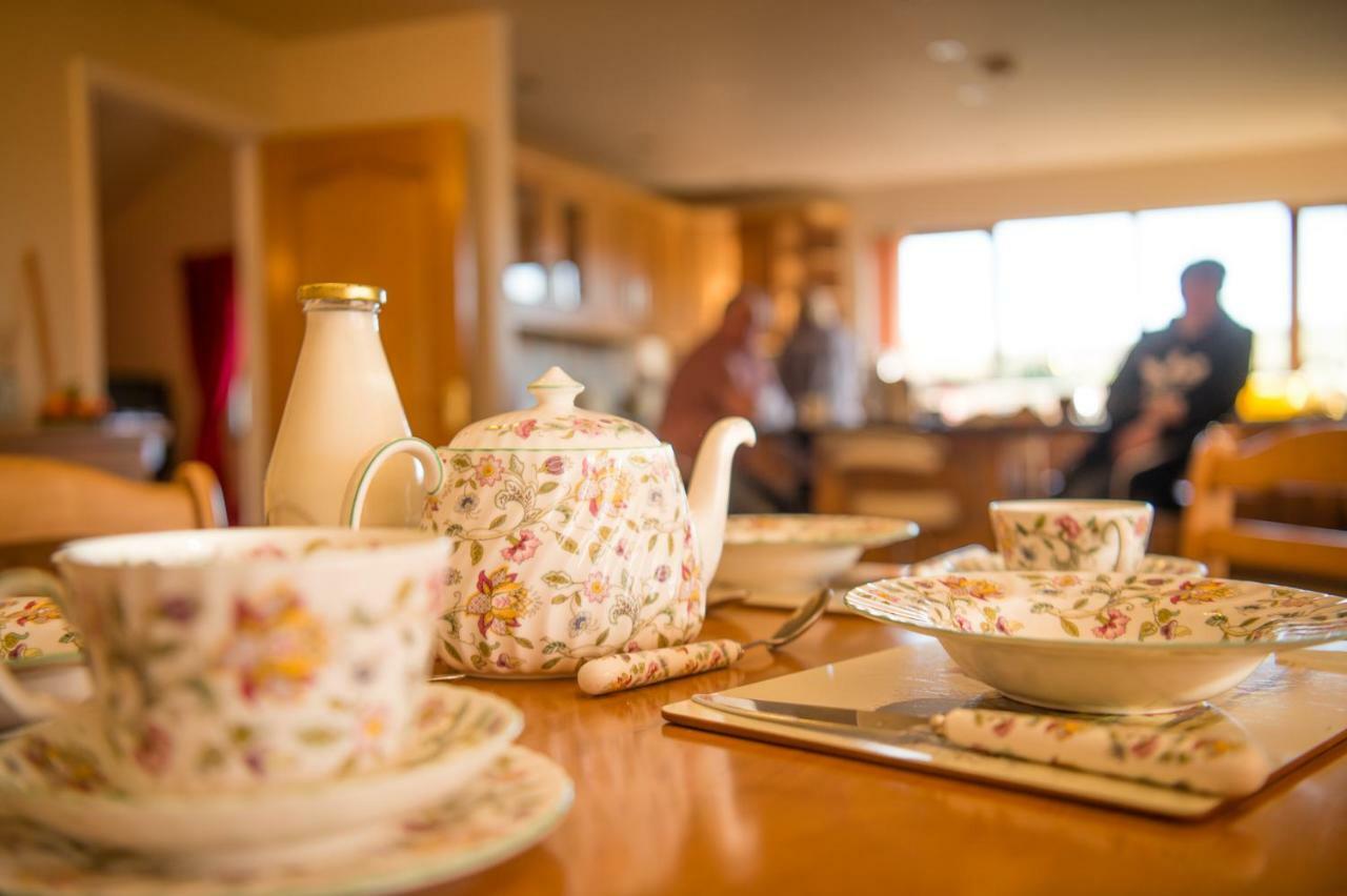 Llanfihangel-y-Creuddyn Y Grange B&B 외부 사진